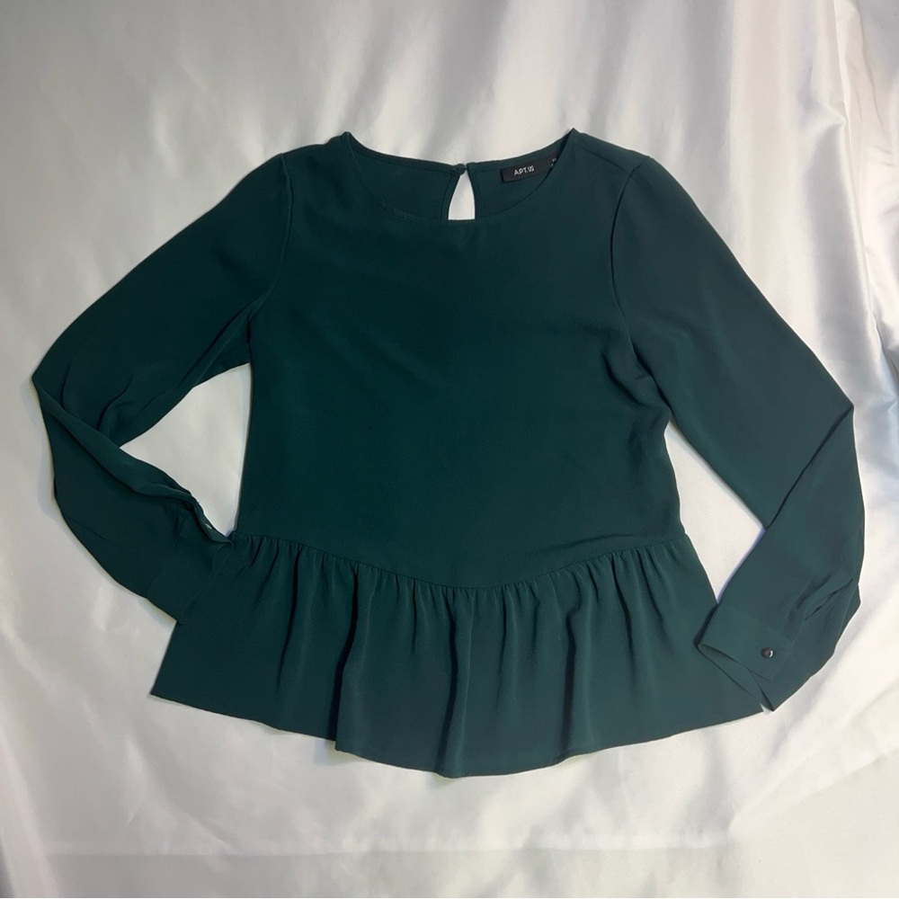 Sale! Apt.9 Peplum Blouse Long Sleeve  XS Green Bell  Shirt Women’s Lightweight